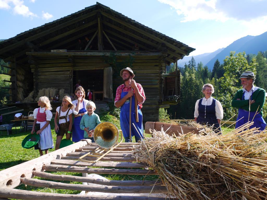 Bauernhof Im Wiesengrund Maria Luggau Buitenkant foto